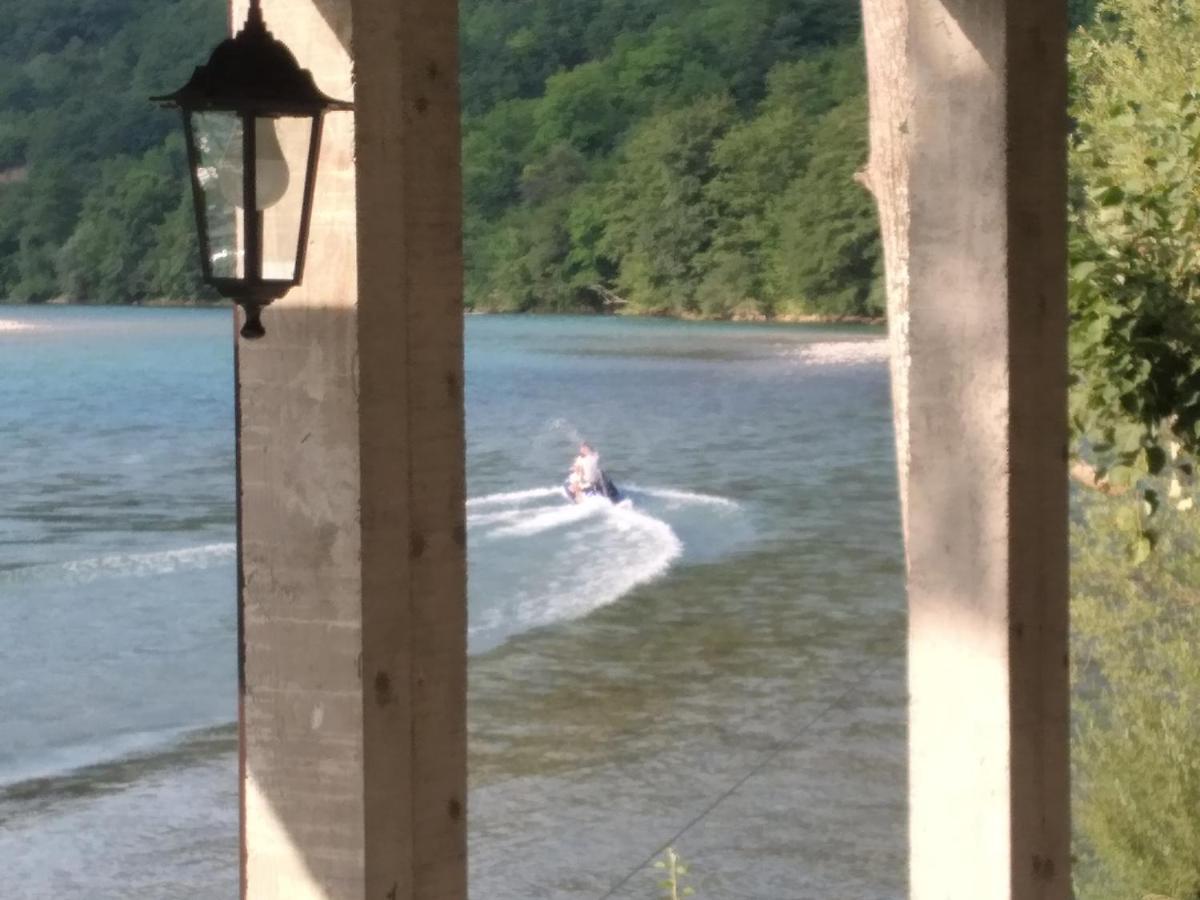 Bed and Breakfast Prenociste Na Drini Foca Zewnętrze zdjęcie