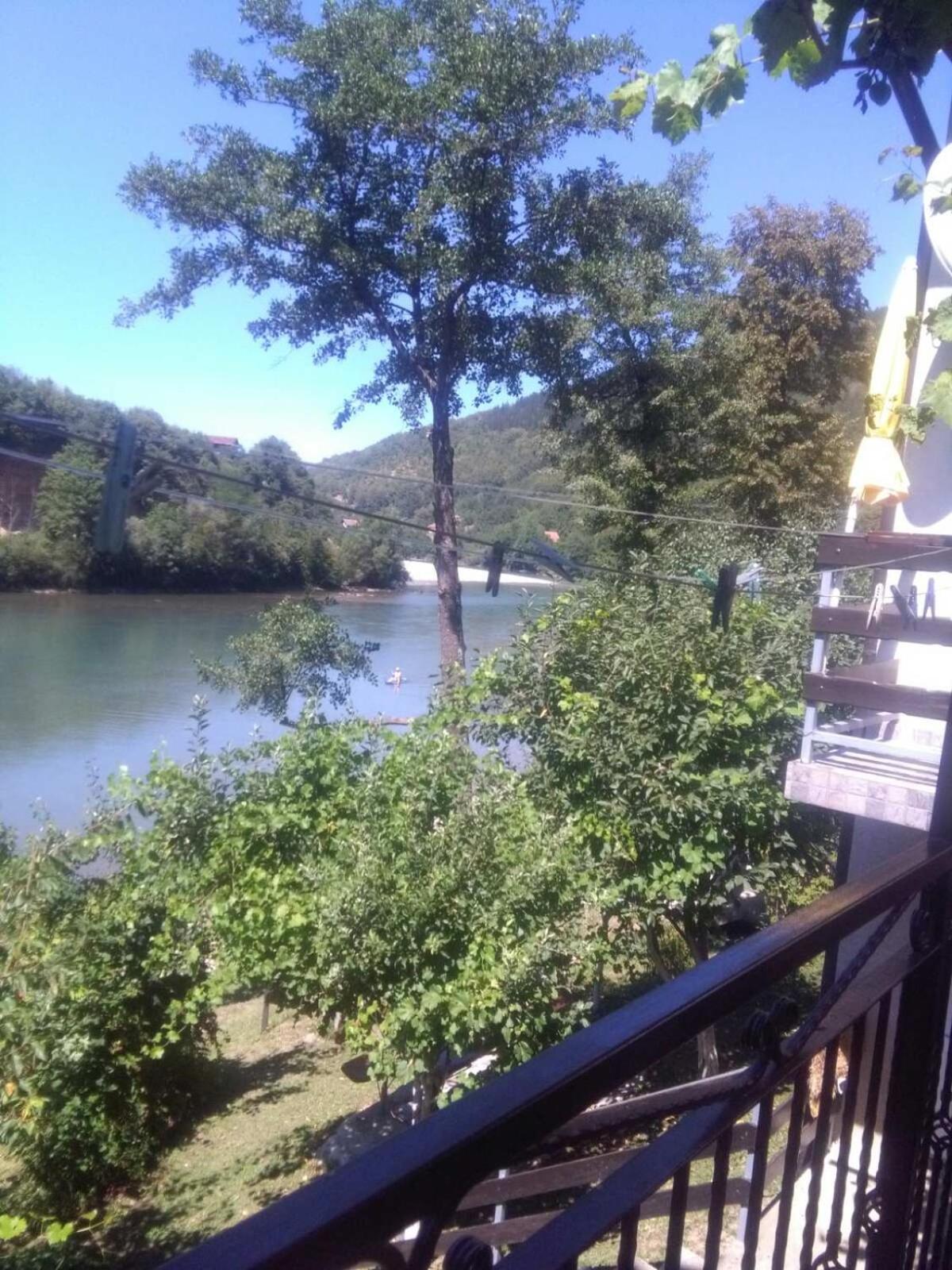 Bed and Breakfast Prenociste Na Drini Foca Zewnętrze zdjęcie